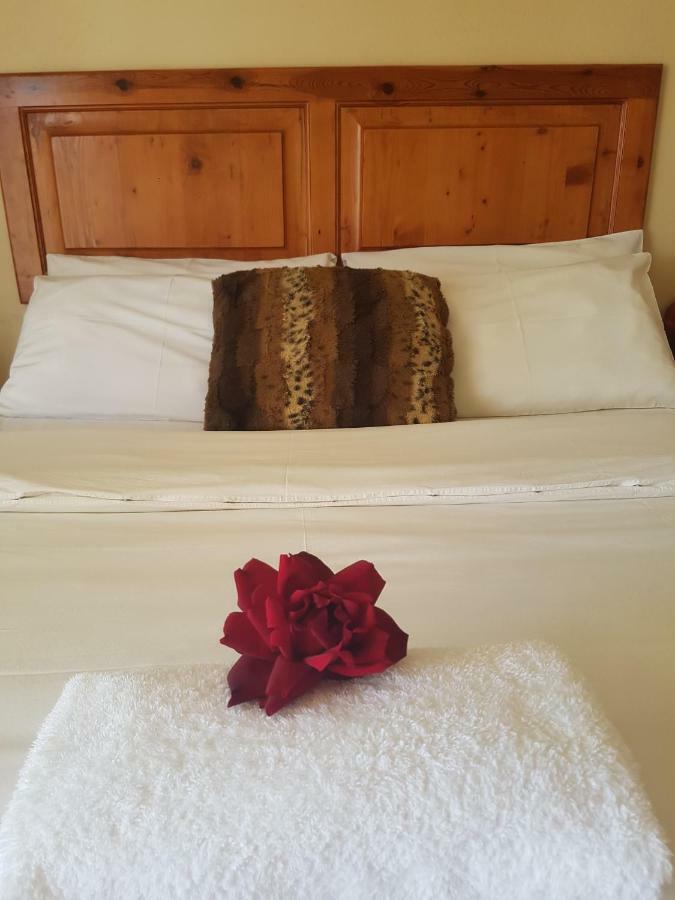 The Nutbush Boma Lodge Hekpoort Экстерьер фото